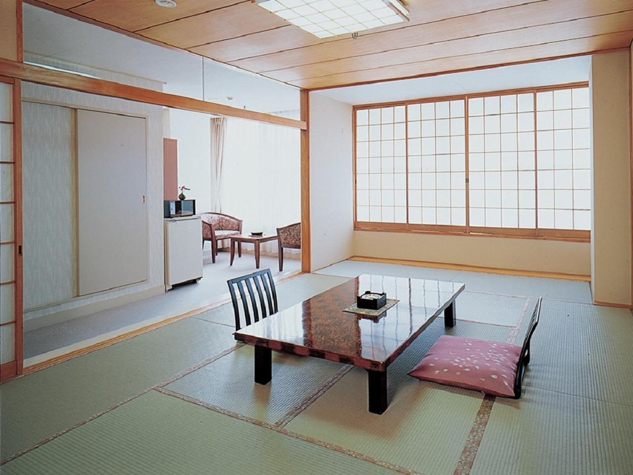Kinugawa Royal Hotel Никко Экстерьер фото